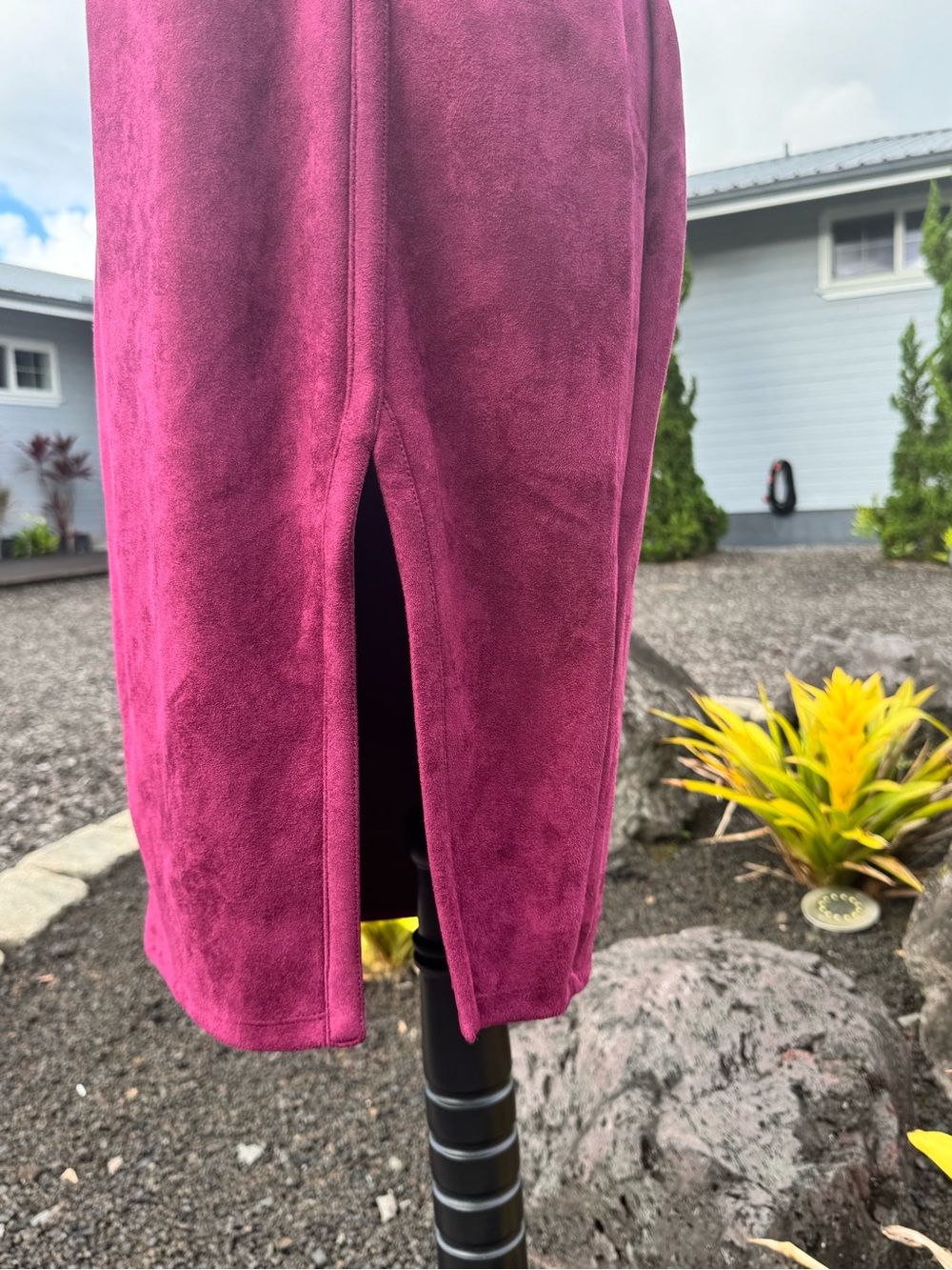 GUESS NWT Wine Faux Suede Women's Bodycon Midi Dress Size 8 - Picture 7 of 11